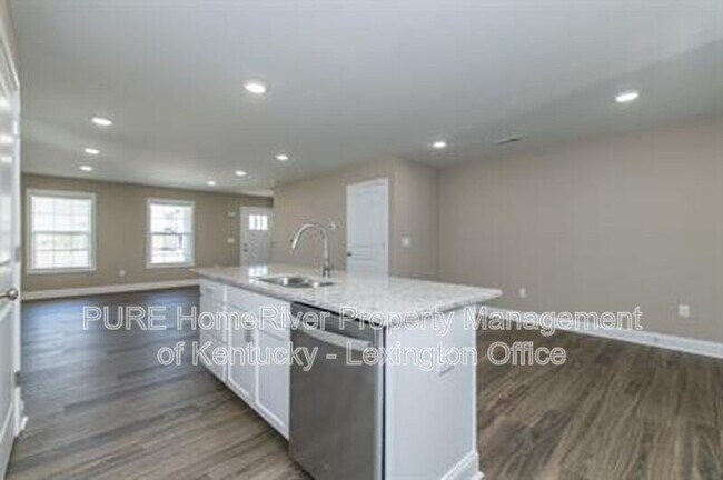 Building Photo - 1050 Judah Bear Blvd