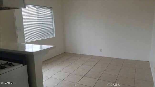 Building Photo - Affordable and Charming 1 bedroom / 1