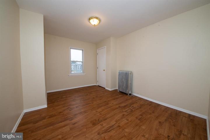 Building Photo - 2061 Wilmot St