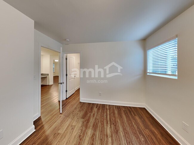 Building Photo - 229 Rivulet Dr