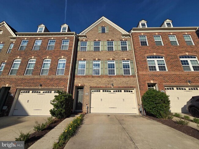 Building Photo - 5415 Stream Bank Ln