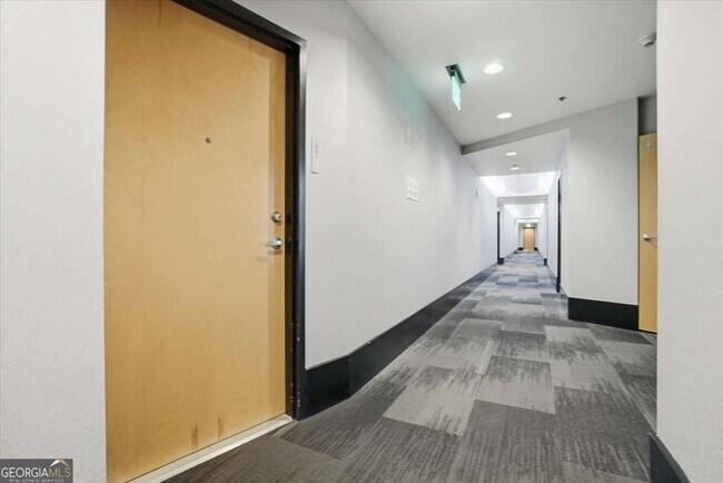 Building Photo - 923 Peachtree St NE