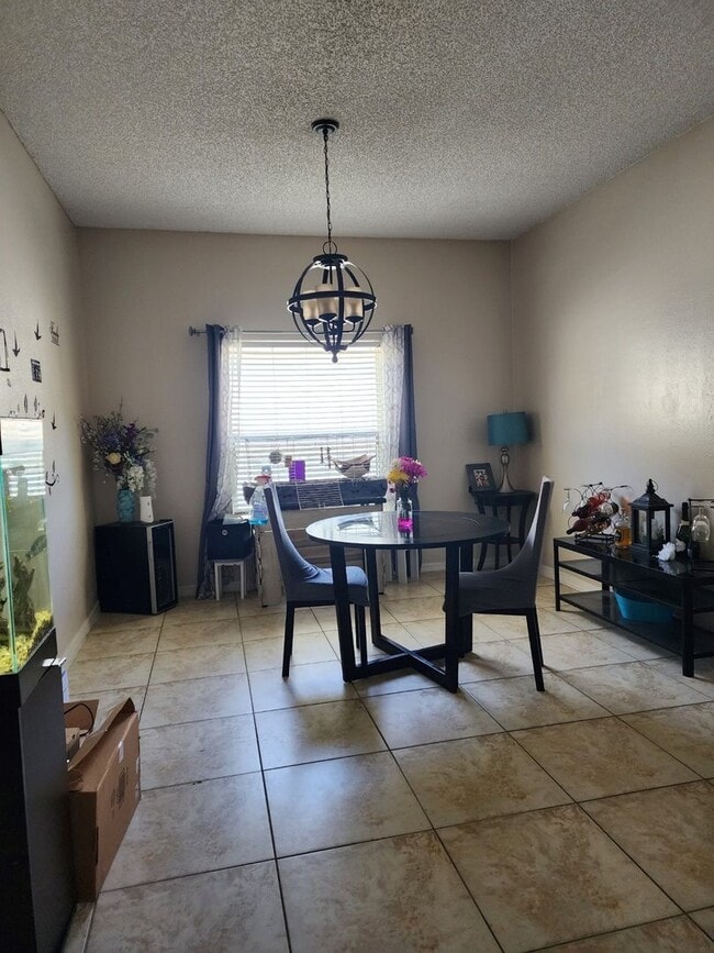 Building Photo - 4243 Waterside Pointe Cir