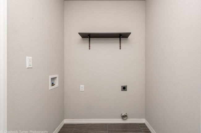 Building Photo - ***1001 Gardenia Street***