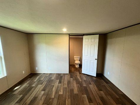 Building Photo - 151 Lakeside Garden Cir