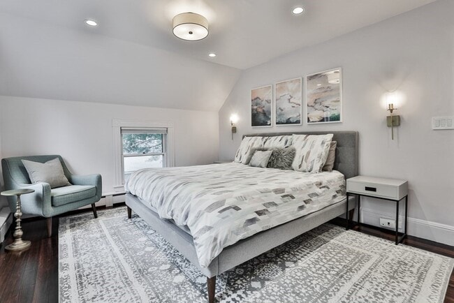 Building Photo - 107 Greenwood St