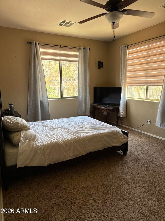 Building Photo - 3928 W Range Mule Dr