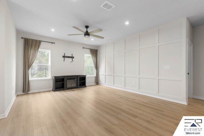 Building Photo - 249 Montgomery Ct