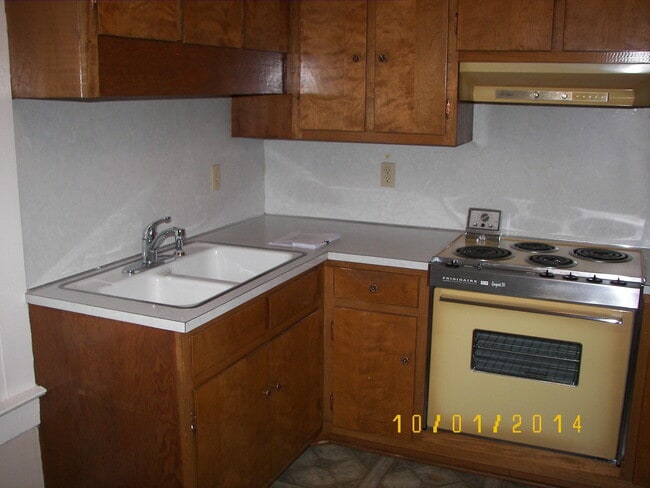 Building Photo - --- Very Nice Ranch Style Home ---