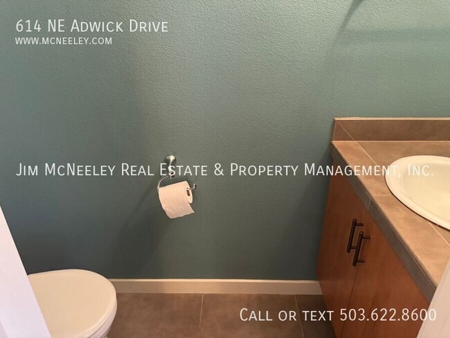 Building Photo - 614 NE Adwick Dr