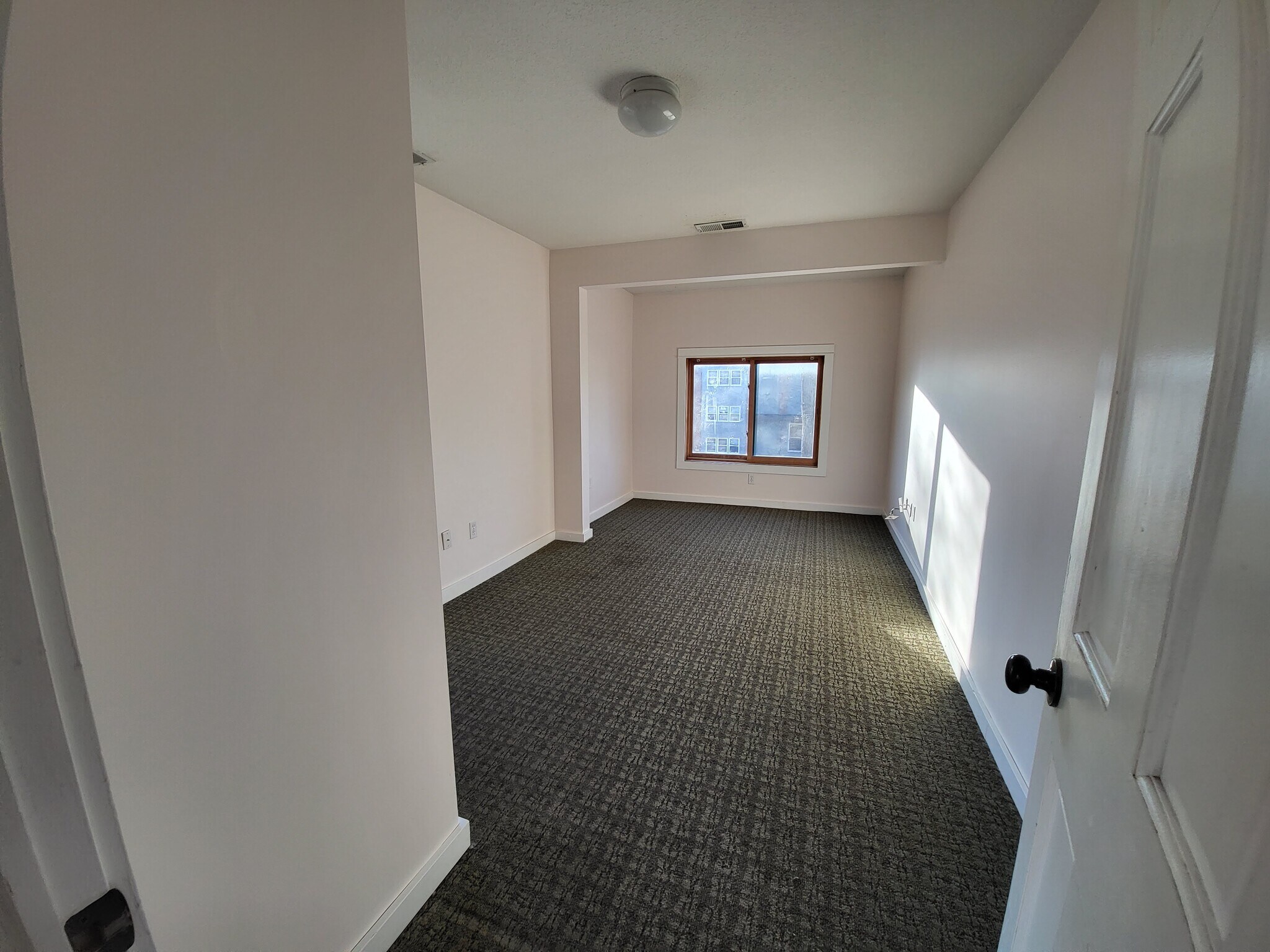 Building Photo - 3311 Pleasant Ave