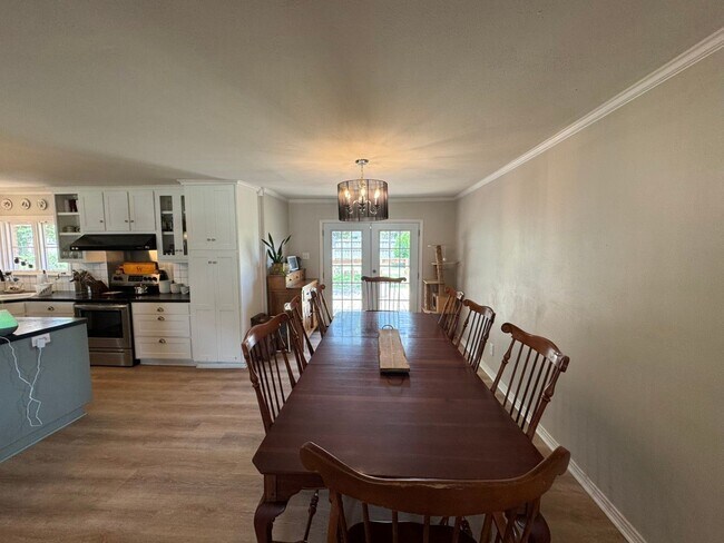 Building Photo - Coming Soon: Spacious 3 Bedroom 2 Bath-Hom...