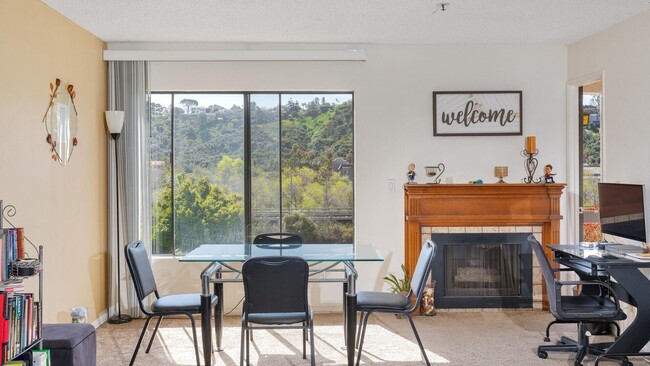 Building Photo - Lovely 1 bedroom Condo in Top-Rated Complex