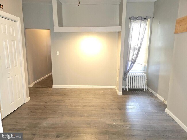 Building Photo - 1315 N 60th St