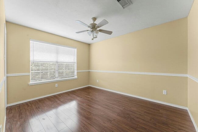 Building Photo - 12251 Noco Dr