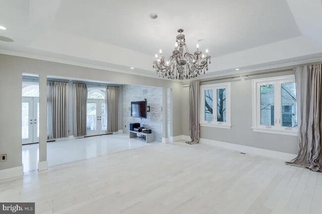 Building Photo - 4611 Charleston Terrace NW