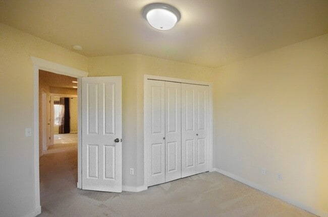 Building Photo - Elegant 4BR Murray Franklin Home in Fernwood Hills | EV Charger | Northshore Schools