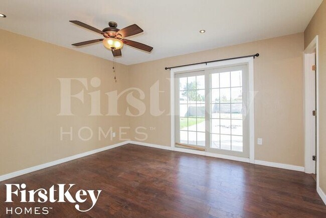 Building Photo - 3501 West Ironwood Drive