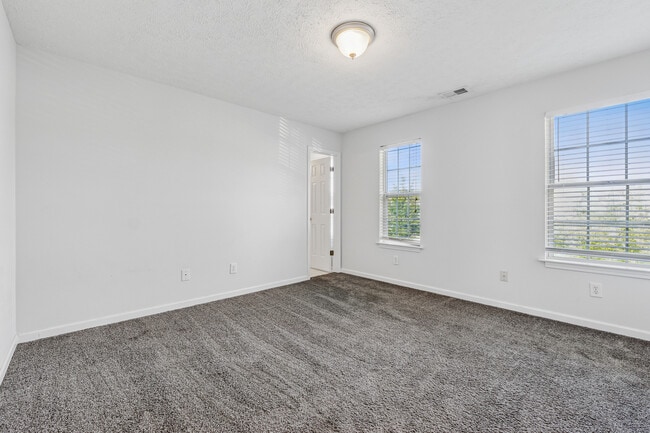 Building Photo - 115 Benfield Cir SE