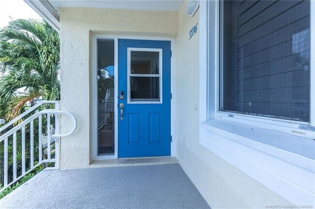 Building Photo - 5596 NE Gulfstream Way