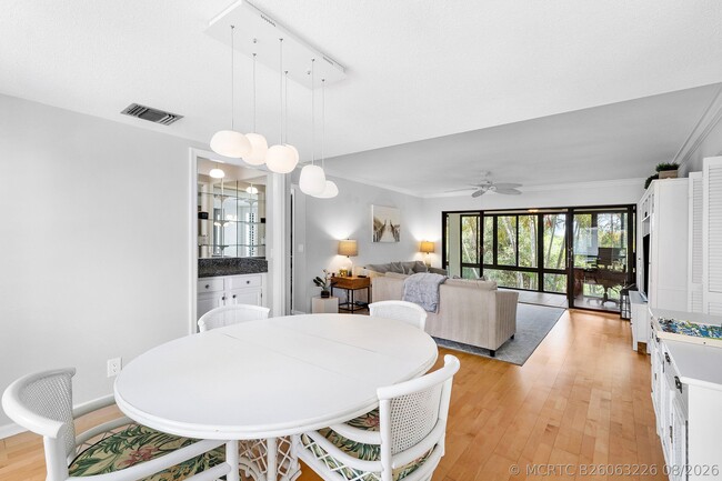 Building Photo - 4022 N Quail Ridge Dr