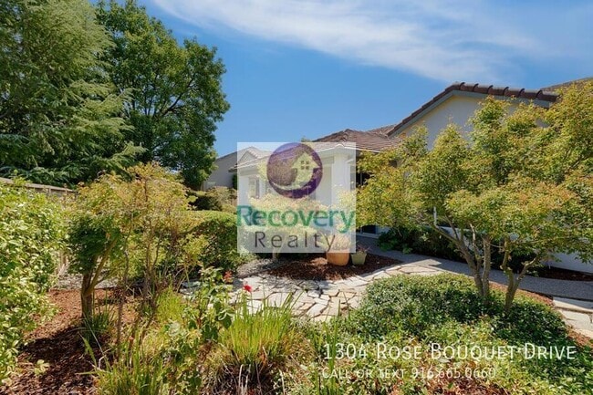 Building Photo - 1304 Rose Bouquet Dr