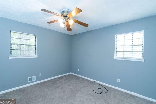 Building Photo - 2275 Camden Ct