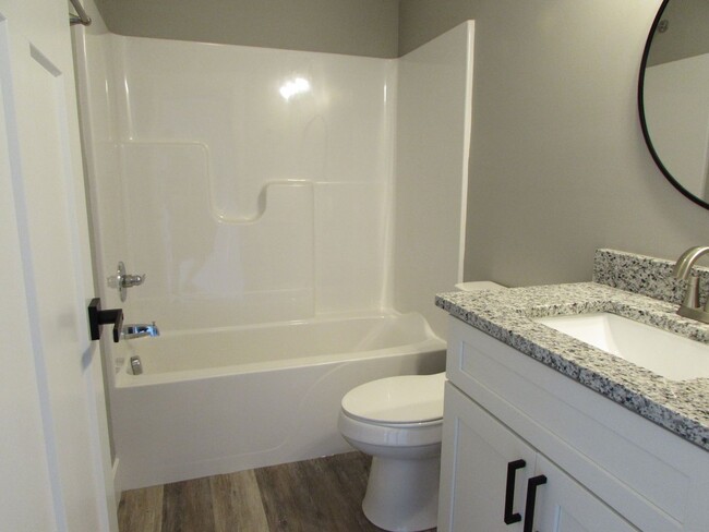 Building Photo - Brand new 3 bed/2.5 bath duplex located in...