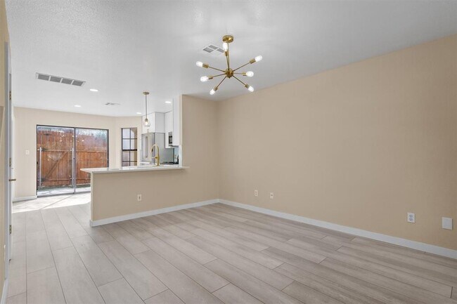 Building Photo - 11901 Swearingen Dr