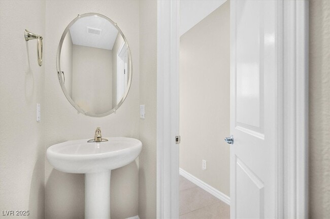 Building Photo - 366 Rosefinch St