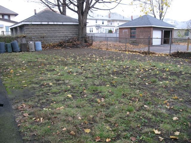 Building Photo - 835 Fellsway