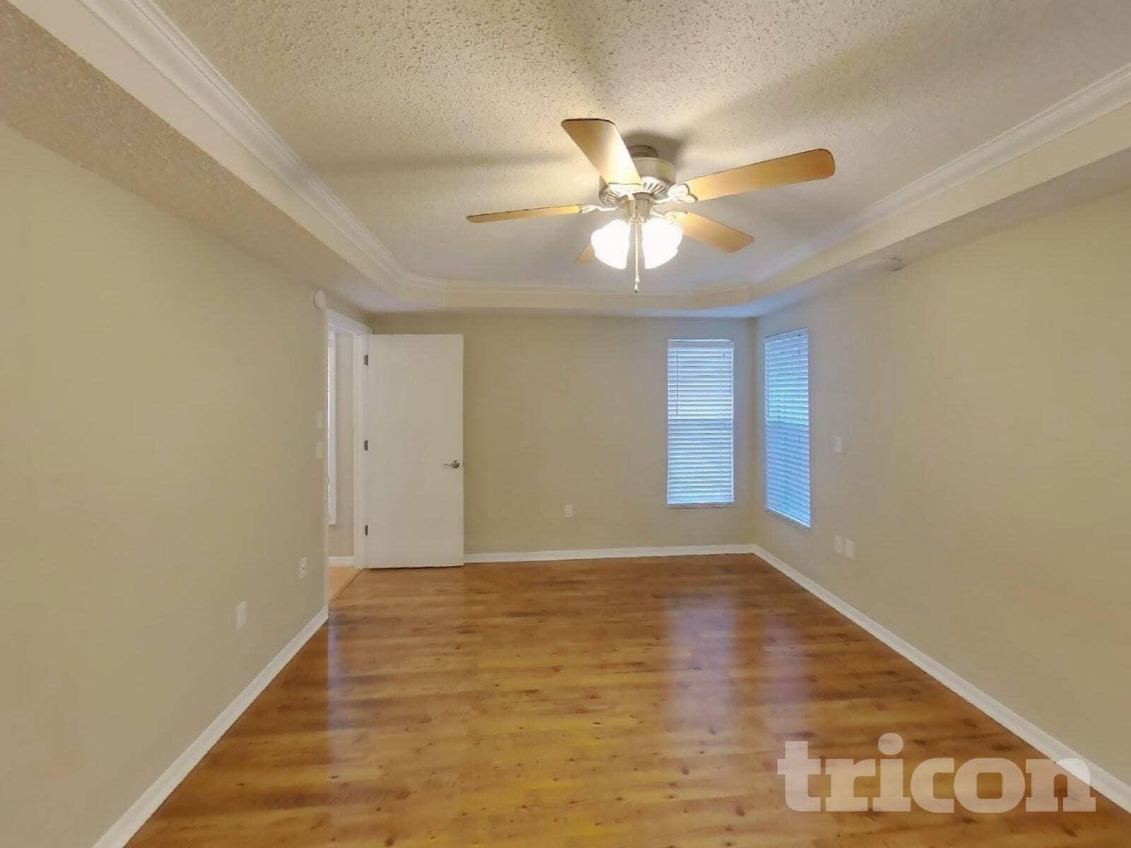 Building Photo - 1374 Godfrey Ave