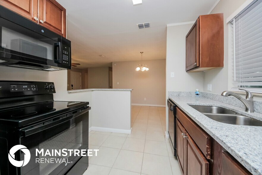 Building Photo - 508 Ponderosa Dr