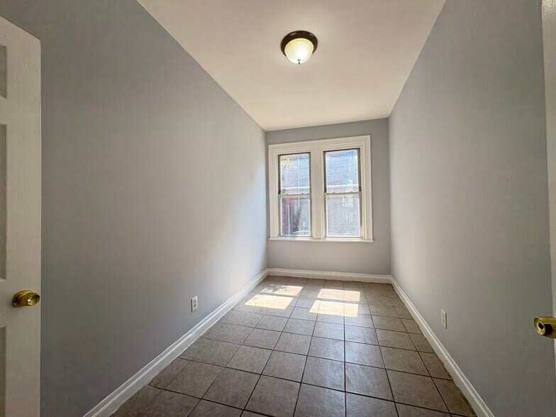 Building Photo - 34 Wilkinson Ave