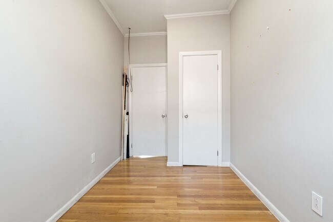 Building Photo - 64 W Cedar St