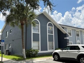 Building Photo - 4160 Pershing Pointe Pl