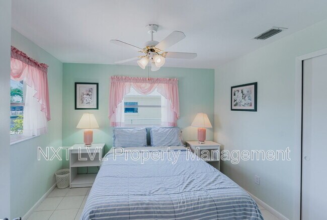 Building Photo - 403 SE 33rd Terrace