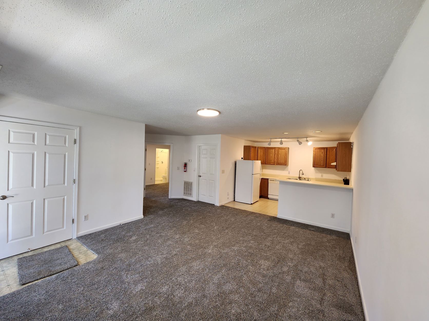 Building Photo - 30 Robinson Cove Rd