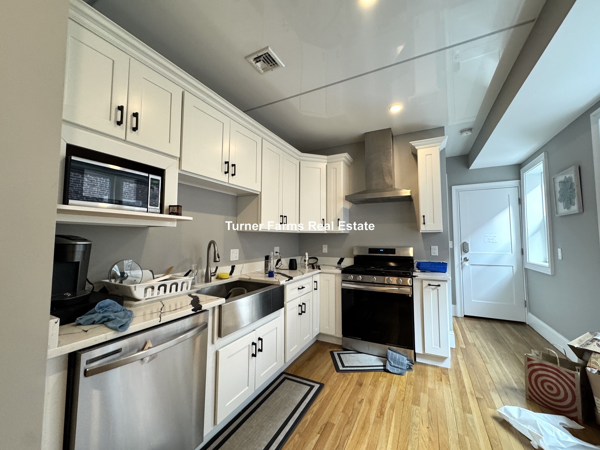 Building Photo - 179 Babcock St