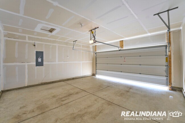 Building Photo - 5151 Bramwell Ln