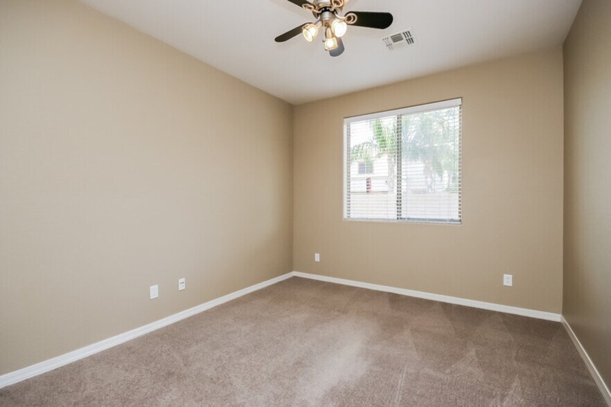 Building Photo - 4261 N 157th Ave