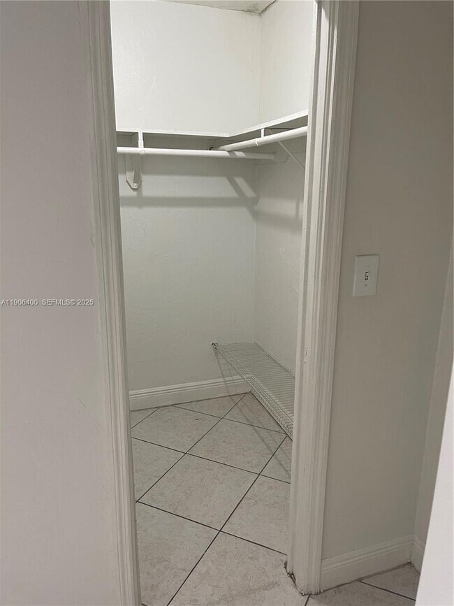 Building Photo - 7505 SW 82nd St