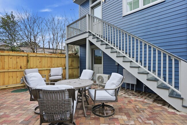 Building Photo - 309 Lorch St