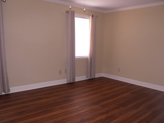 Building Photo - 629 Gap Creek Dr
