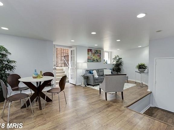 Building Photo - 629 Constitution Ave NE