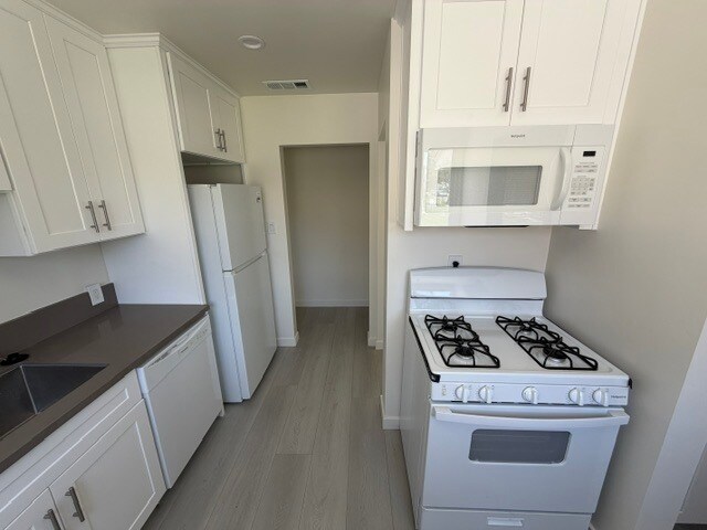 Building Photo - 430 N Lomita St