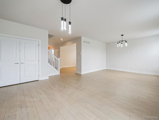 Building Photo - 5169 Poppydrew Ln