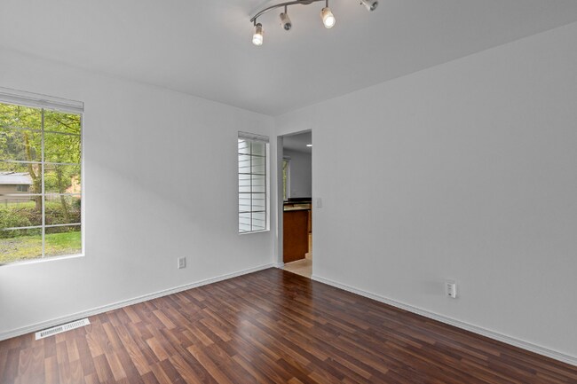 Building Photo - 29021 13th Ave S