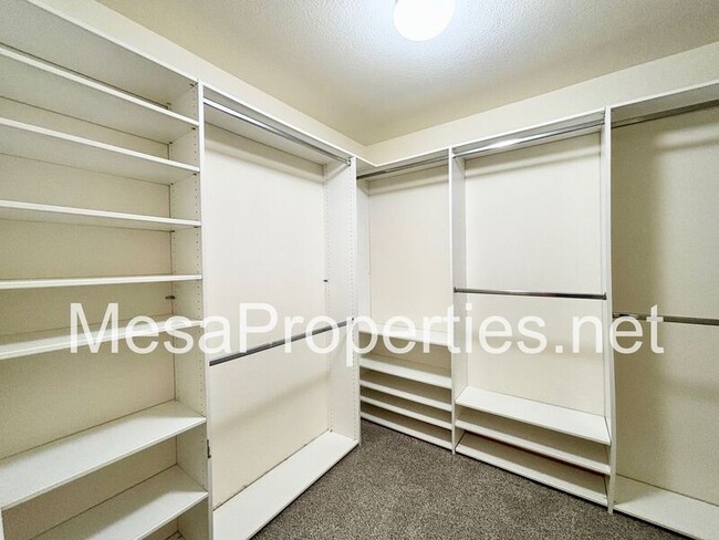 Building Photo - 11433 Mountain View Dr