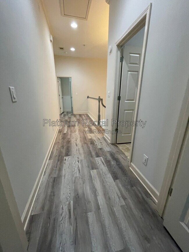 Building Photo - 1875 Adagio Dr